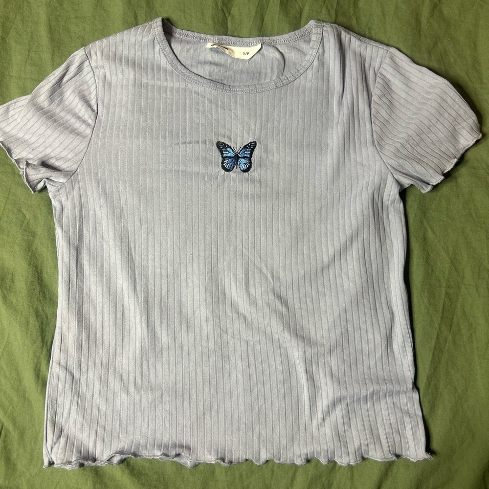 Baby Blue Ruffled Short Sleeve Top with Butterfly Detail - Size Small